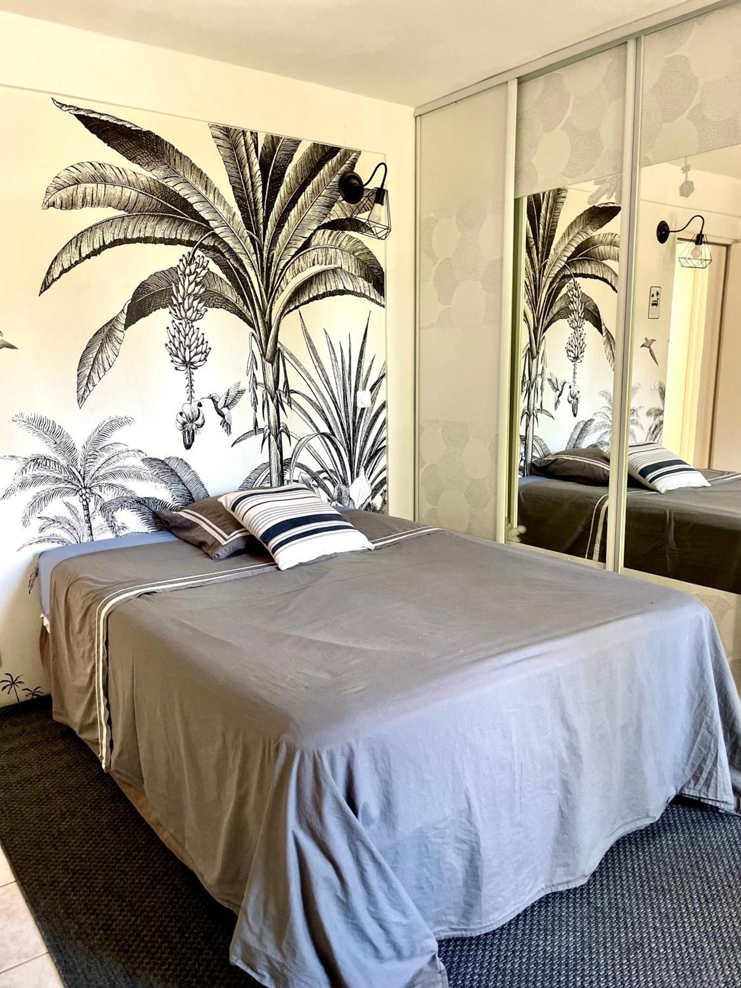 Les Pinsons Apartment La Ciotat Luaran gambar